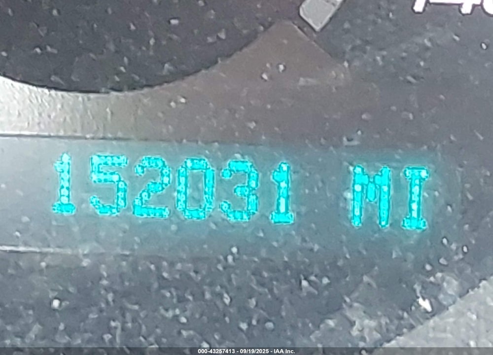 2011 CHEVROLET MALIBU VIN: 1G1ZB5E10BF339379