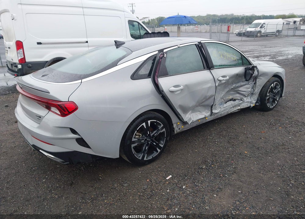 2021 KIA K5 VIN: 5XXG64J22MG059396