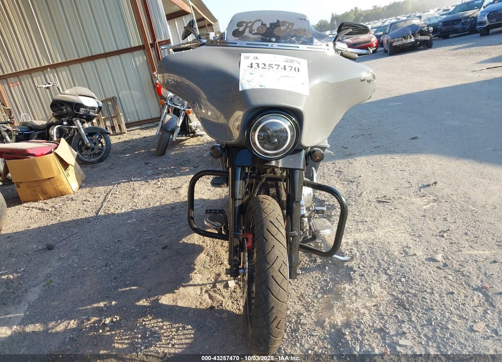 2007 HARLEY-DAVIDSON FLHX VIN: 1HD1KB41X7Y606526