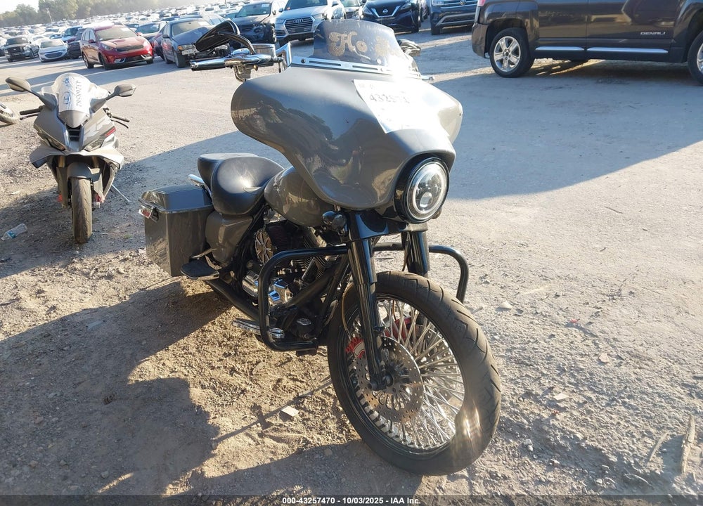 2007 HARLEY-DAVIDSON FLHX VIN: 1HD1KB41X7Y606526