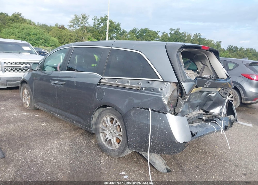 2011 HONDA ODYSSEY EX-L VIN: 5FNRL5H63BB077714