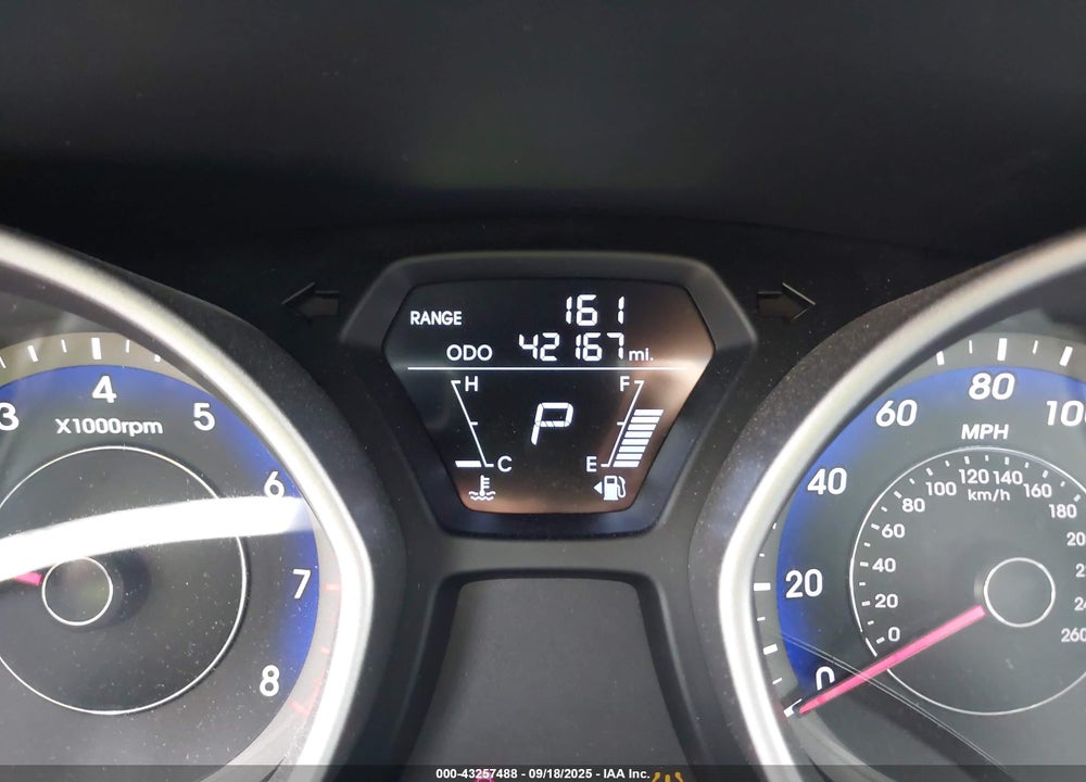 2013 HYUNDAI ELANTRA VIN: KMHDH4AEXDU985963