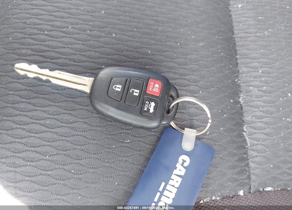 2018 TOYOTA COROLLA VIN: 2T1BURHE9JC077152