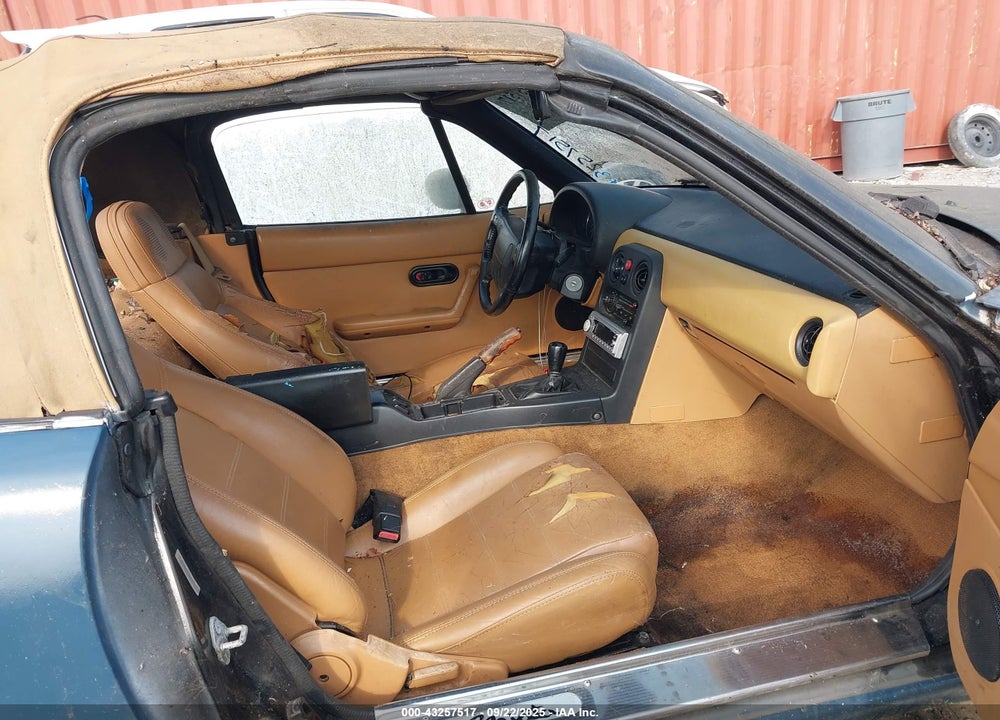 1992 MAZDA MX-5 MIATA VIN: JM1NA3515N1317991