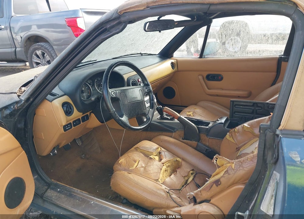 1992 MAZDA MX-5 MIATA VIN: JM1NA3515N1317991