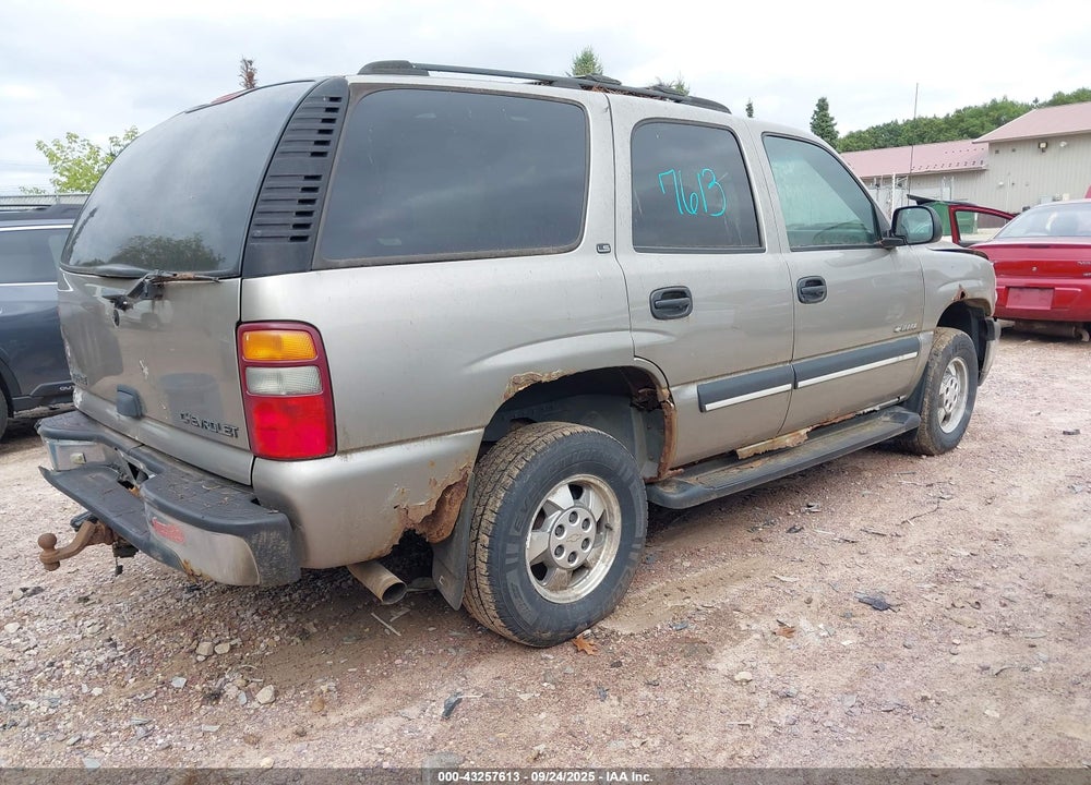 2001 CHEVROLET TAHOE LS VIN: 1GNEK13T01J312236