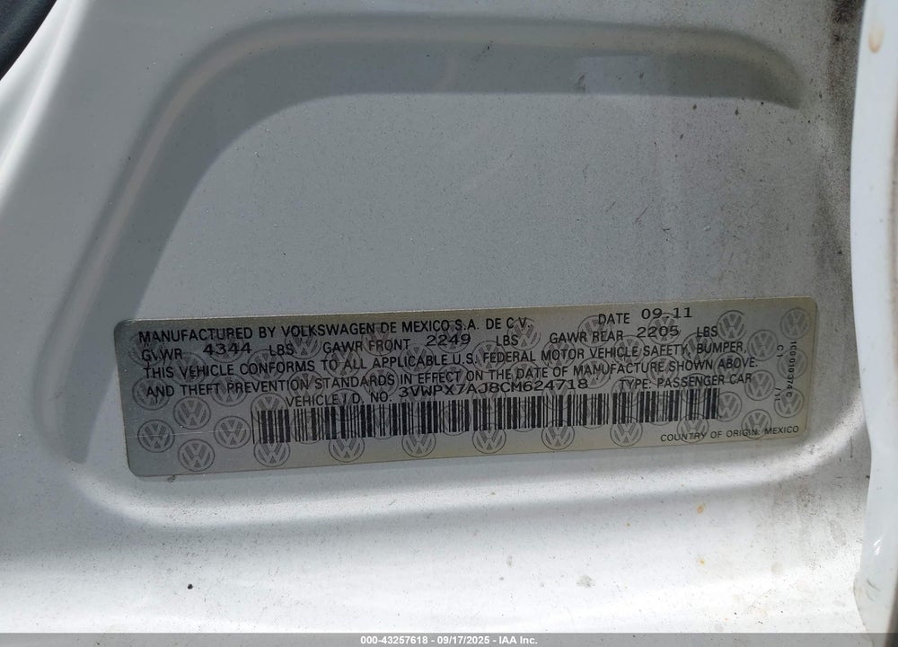 2012 VOLKSWAGEN JETTA VIN: 3VWPX7AJ8CM624718