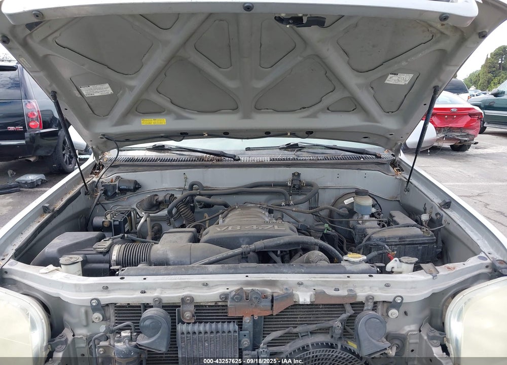 2004 TOYOTA SEQUOIA SR5 V8 VIN: 5TDZT34A04S207879