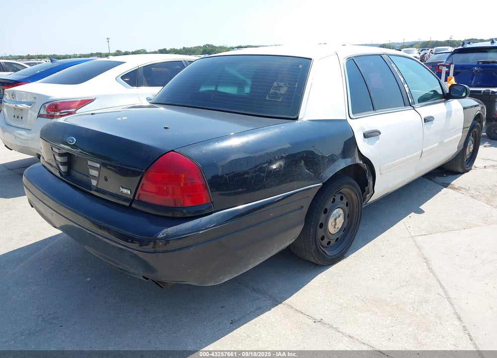 2011 FORD CROWN VICTORIA POLICE INTERCEPTOR VIN: 2FABP7BV8BX103182