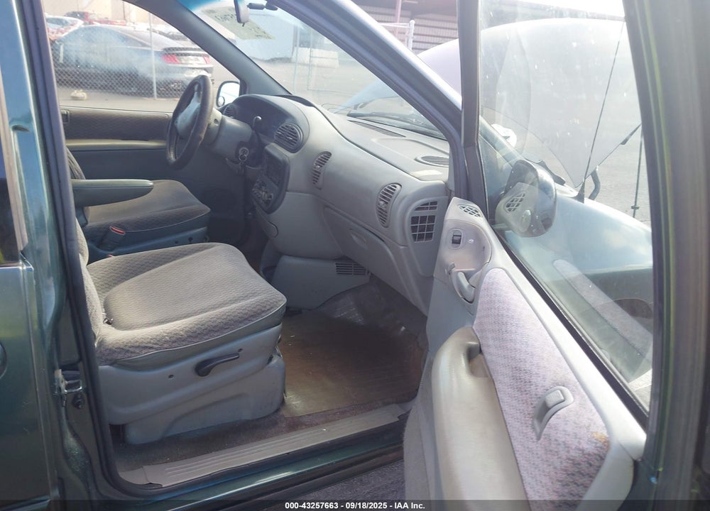 2000 DODGE GRAND CARAVAN SE VIN: 2B4GP44G5YR716285