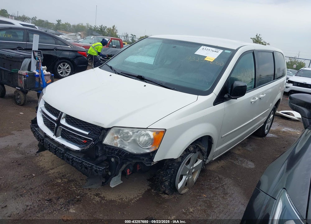 2013 DODGE GRAND CARAVAN VIN: 2C4RDGBG8DR723671