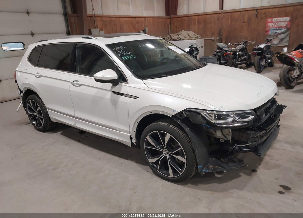 2022 VOLKSWAGEN TIGUAN 2.0T SEL R-LINE VIN: 3VV4B7AX8NM113992