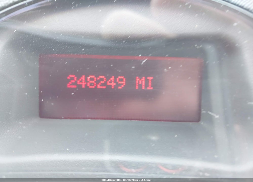 2004 PONTIAC GRAND PRIX GT1 VIN: 2G2WP522741348202