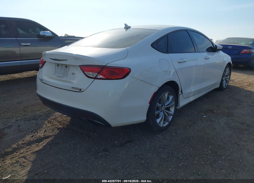 2015 CHRYSLER 200 S VIN: 1C3CCCDGXFN711735