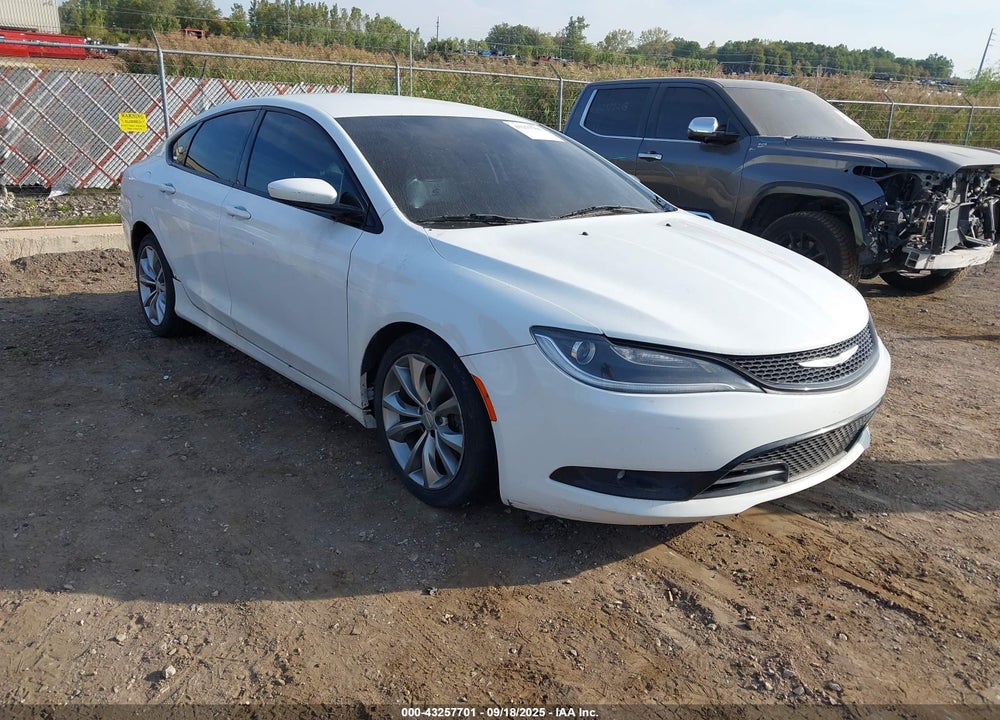 2015 CHRYSLER 200 S VIN: 1C3CCCDGXFN711735