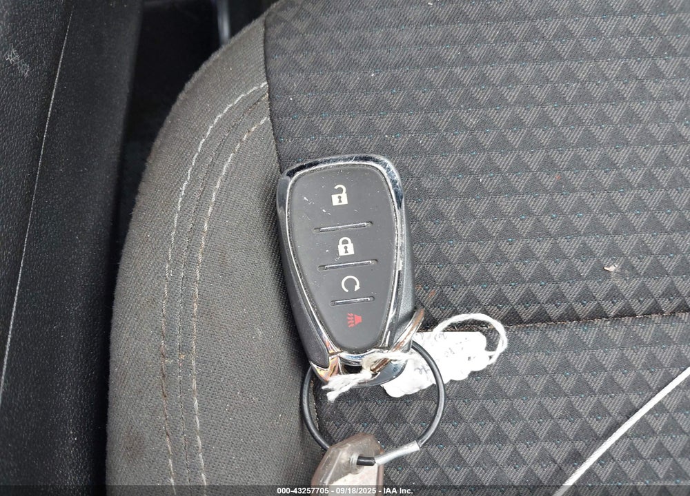 2023 CHEVROLET BOLT EUV FWD LT VIN: 1G1FY6S02P4168141