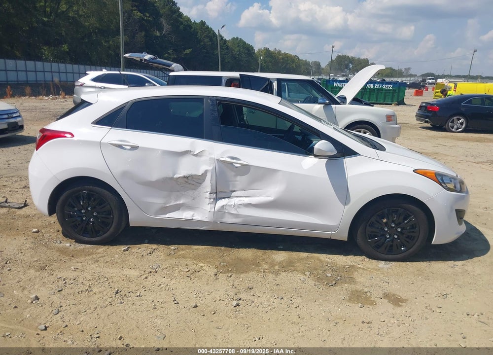 2016 HYUNDAI ELANTRA GT VIN: KMHD35LH4GU252968