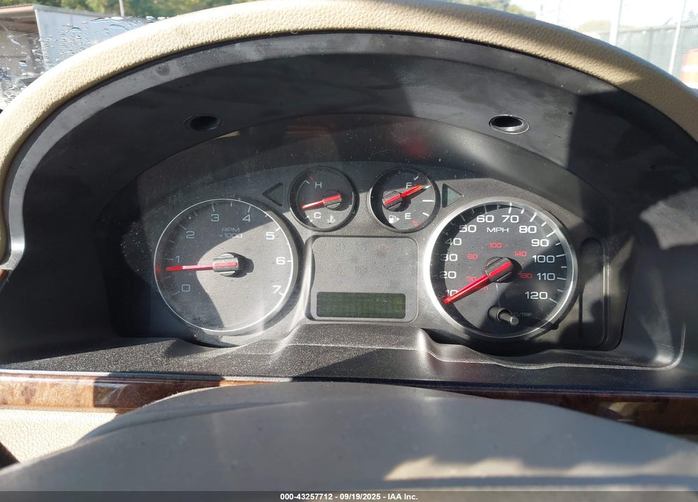 2006 FORD FIVE HUNDRED SEL VIN: 1FAFP27126G183049