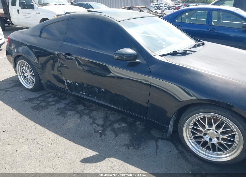 2003 INFINITI G35 BASE W/LEATHER VIN: JNKCV54EX3M220680