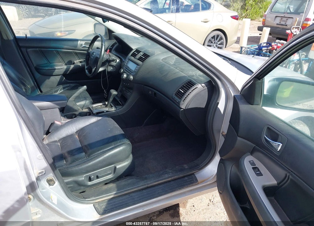 2004 HONDA ACCORD 3.0 EX VIN: 1HGCM66534A057611