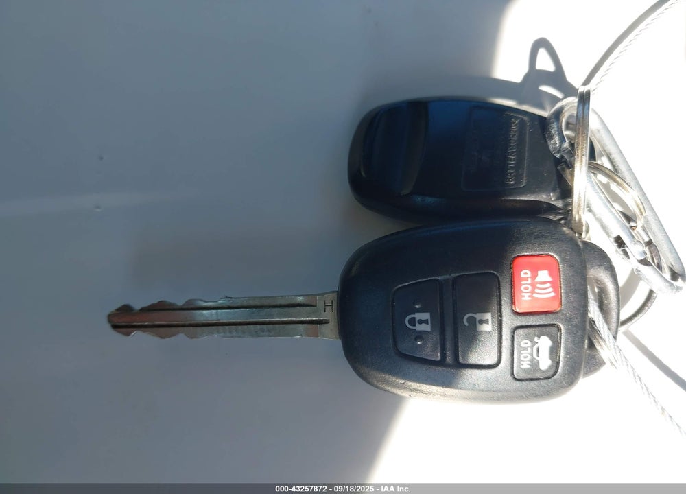 2014 TOYOTA COROLLA VIN: 2T1BURHE4EC228761