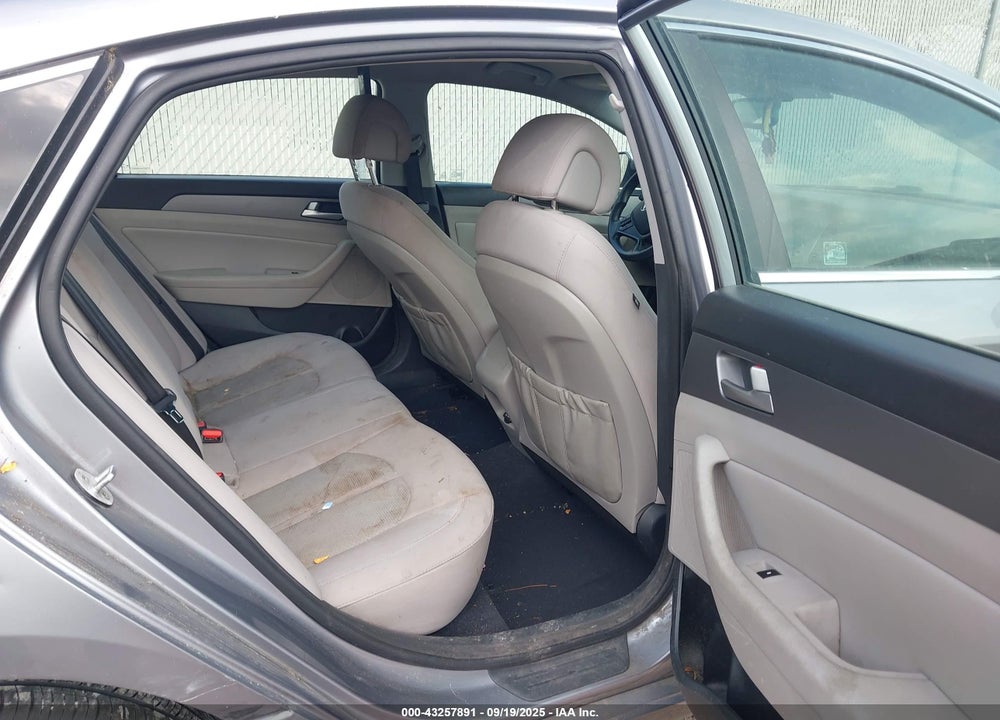 2015 HYUNDAI SONATA VIN: 5NPE24AF3FH157866