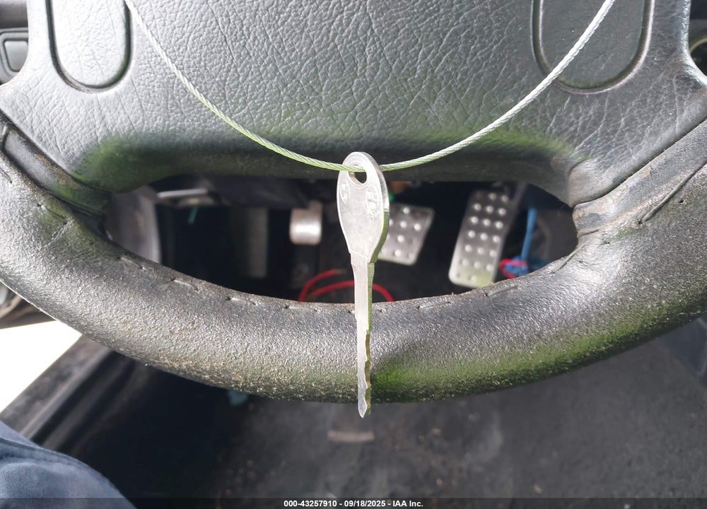 1994 MAZDA MX-5 MIATA VIN: JM1NA353XR0513731