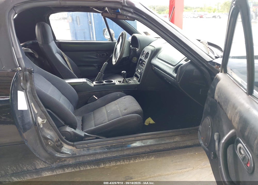 1994 MAZDA MX-5 MIATA VIN: JM1NA353XR0513731