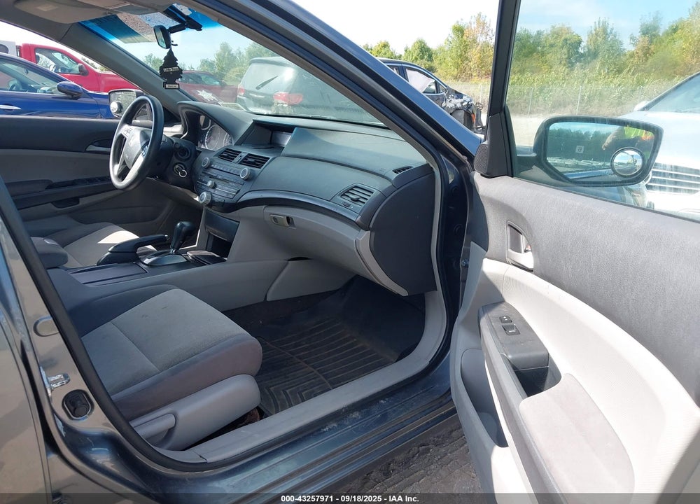 2008 HONDA ACCORD VIN: 1HGCP26478A113420
