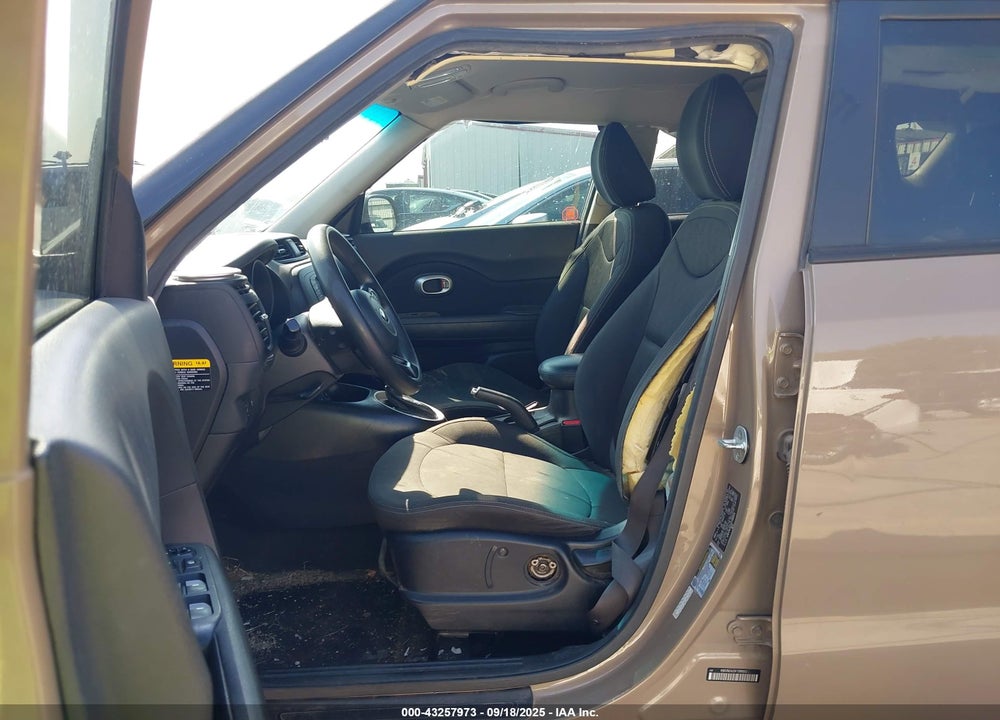 2015 KIA SOUL VIN: KNDJN2A25F7189102
