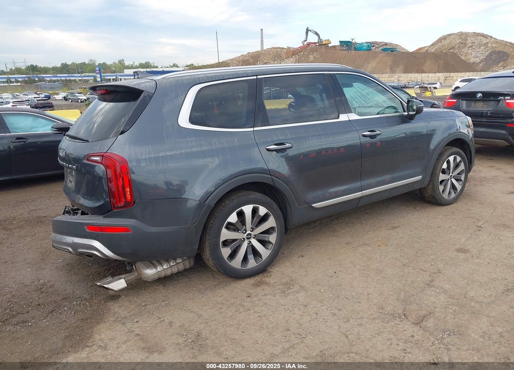 2022 KIA TELLURIDE S VIN: 5XYP64HC3NG276337