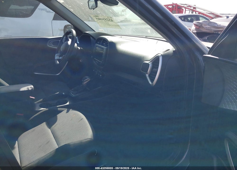 2024 KIA SOUL VIN: KNDJ23AU2R7904101