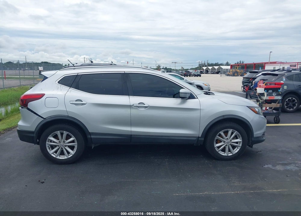 2017 NISSAN ROGUE SPORT SV VIN: JN1BJ1CP7HW016146