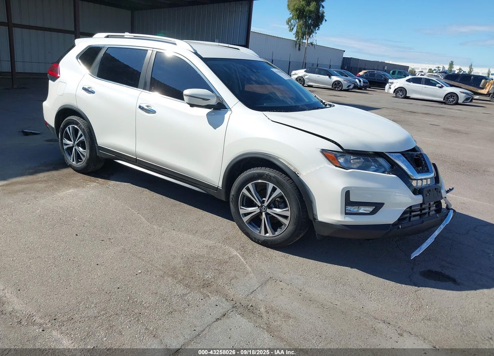 2019 NISSAN ROGUE SV VIN: JN8AT2MT0KW256736