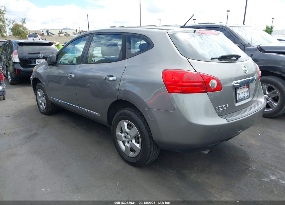 2015 NISSAN ROGUE SELECT S VIN: JN8AS5MT3FW668885