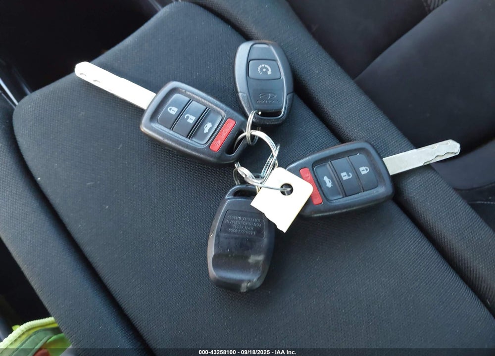 2016 HONDA CIVIC VIN: 19XFC2F50GE065481