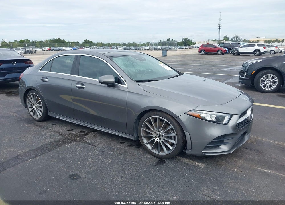 2019 MERCEDES-BENZ A 220 VIN: WDD3G4EB0KW009071