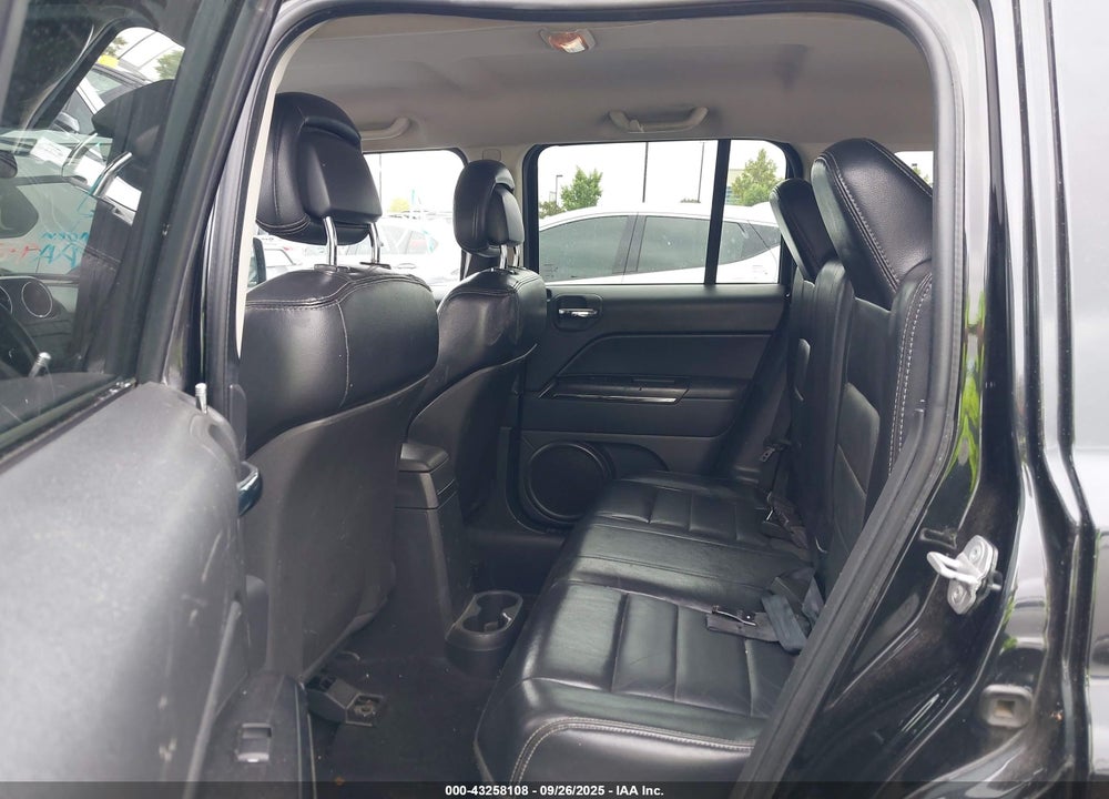 2011 JEEP PATRIOT VIN: 1J4NT4GB2BD171186