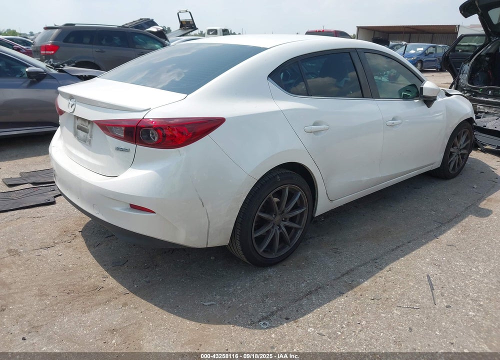 2018 MAZDA 3 VIN: 3MZBN1V39JM221658