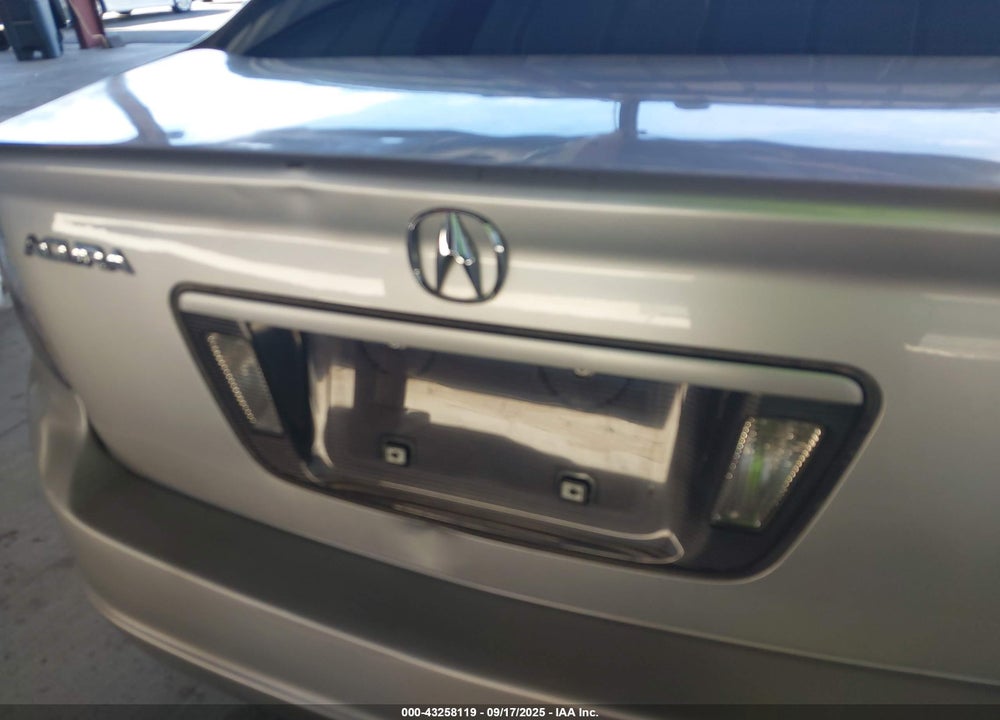2006 ACURA TL VIN: 19UUA66236A057906