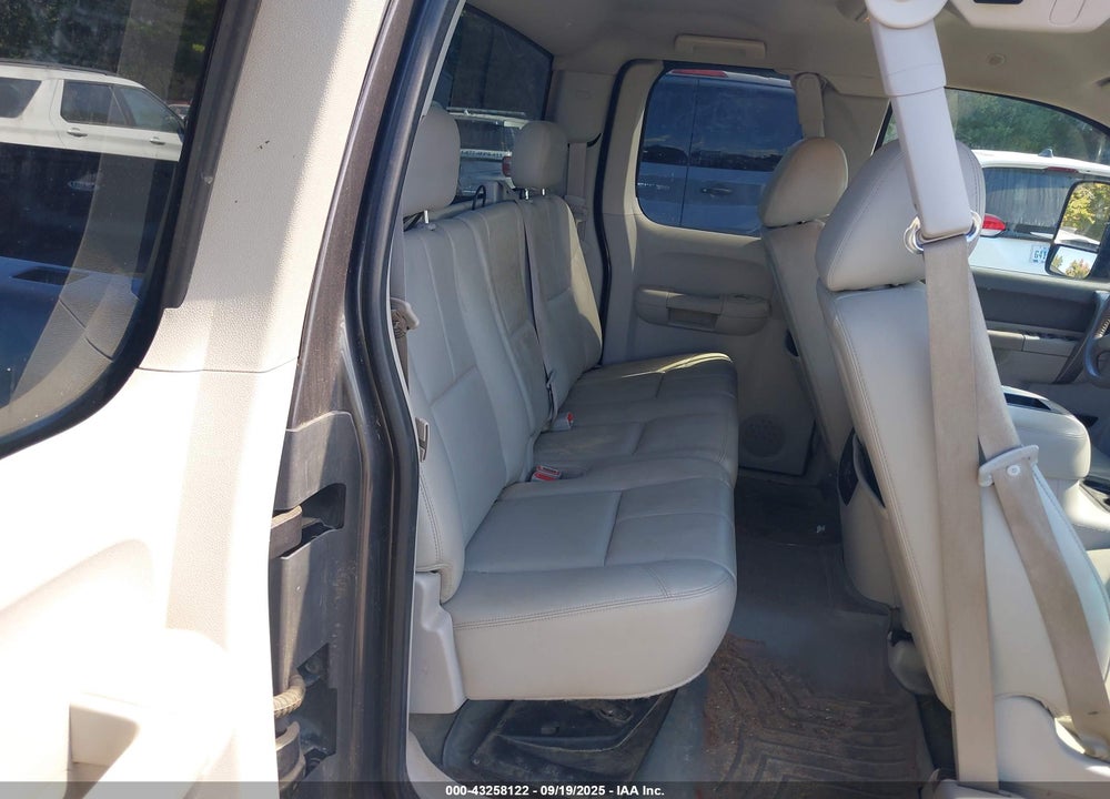 2010 GMC SIERRA 1500 SLE VIN: 1GTSKVE33AZ177934