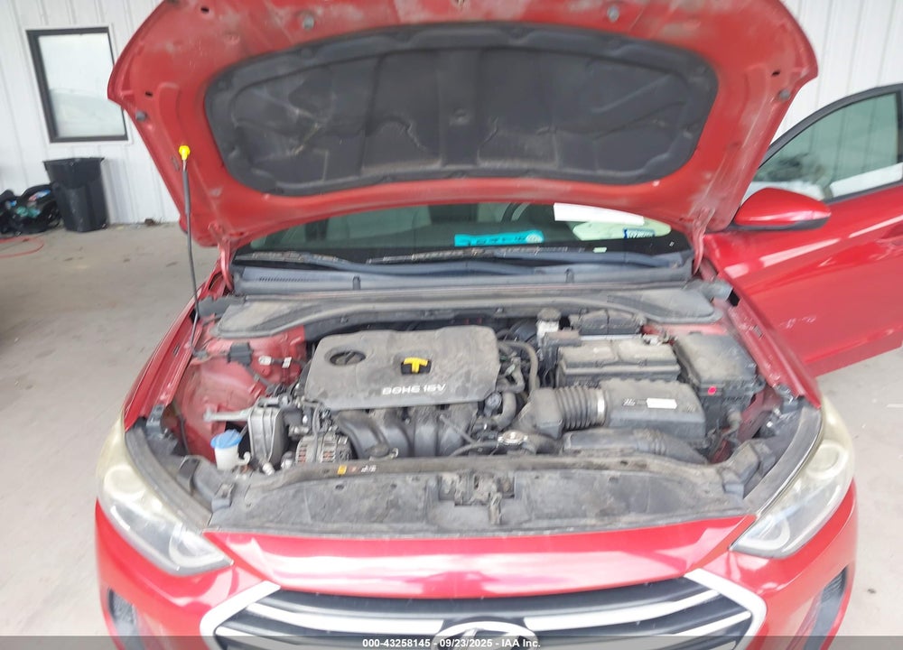2017 HYUNDAI ELANTRA SE VIN: 5NPD84LF4HH085294