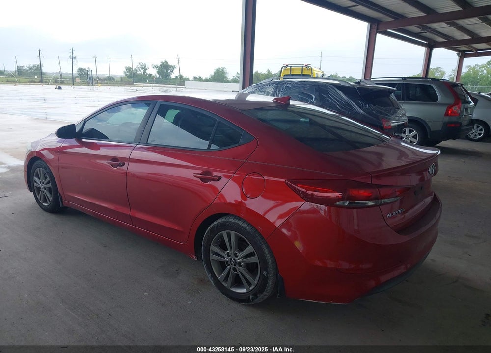 2017 HYUNDAI ELANTRA SE VIN: 5NPD84LF4HH085294