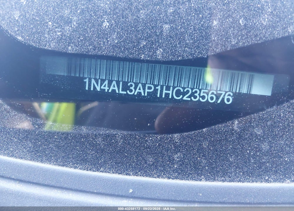2017 NISSAN ALTIMA VIN: 1N4AL3AP1HC235676