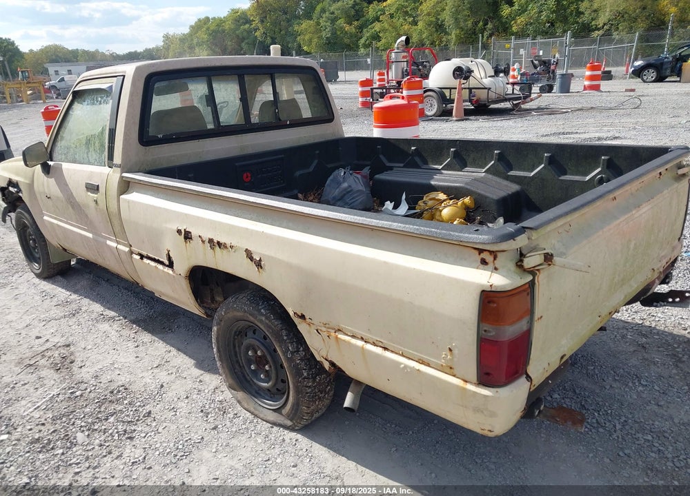 1987 TOYOTA PICKUP 1/2 TON RN50 VIN: JT4RN50RXH0279960