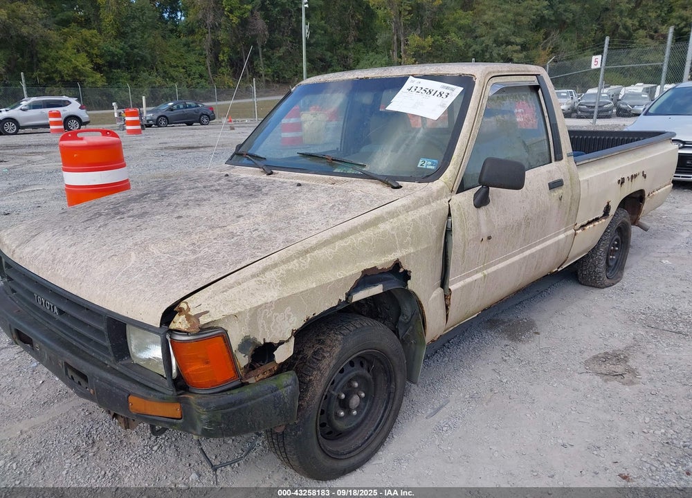 1987 TOYOTA PICKUP 1/2 TON RN50 VIN: JT4RN50RXH0279960