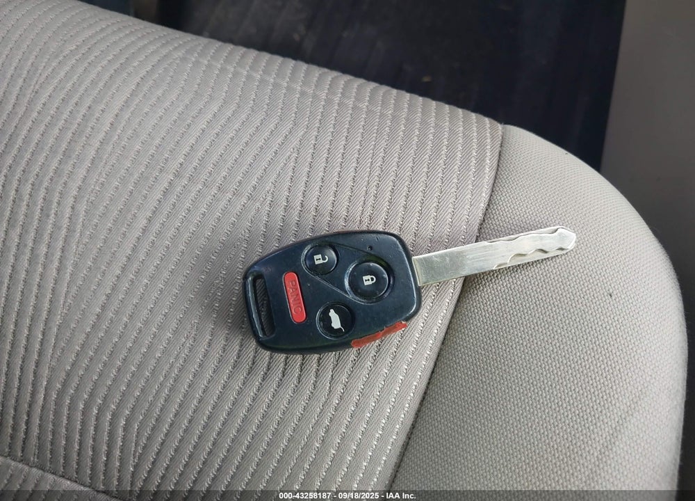 2013 HONDA PILOT VIN: 5FNYF4H40DB053417