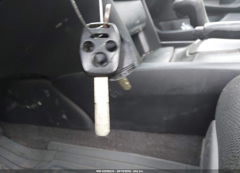 2010 HONDA ACCORD 2.4 EX VIN: 1HGCP2F7XAA092241