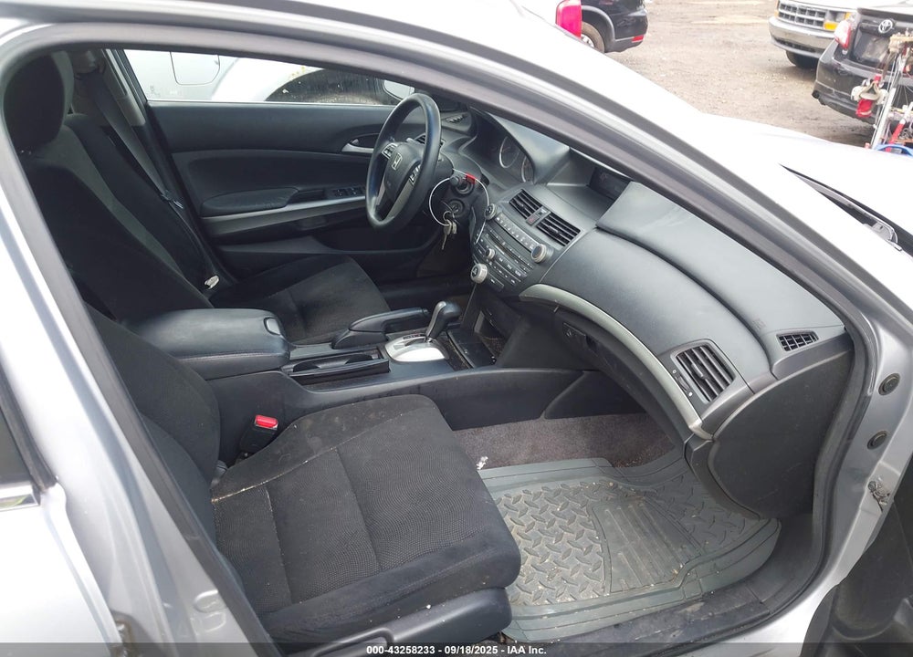 2010 HONDA ACCORD 2.4 EX VIN: 1HGCP2F7XAA092241