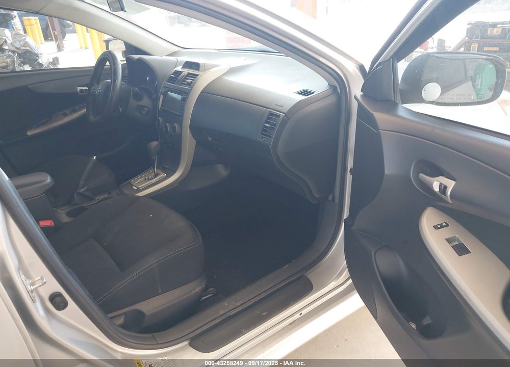 2013 TOYOTA COROLLA VIN: 2T1BU4EE6DC947886